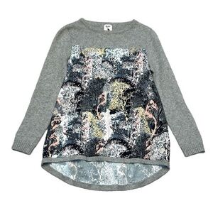 WOMENS YUMI TAPERED SWEATER BLOUSE WITH COLORFUL PRINT, SIZE 4